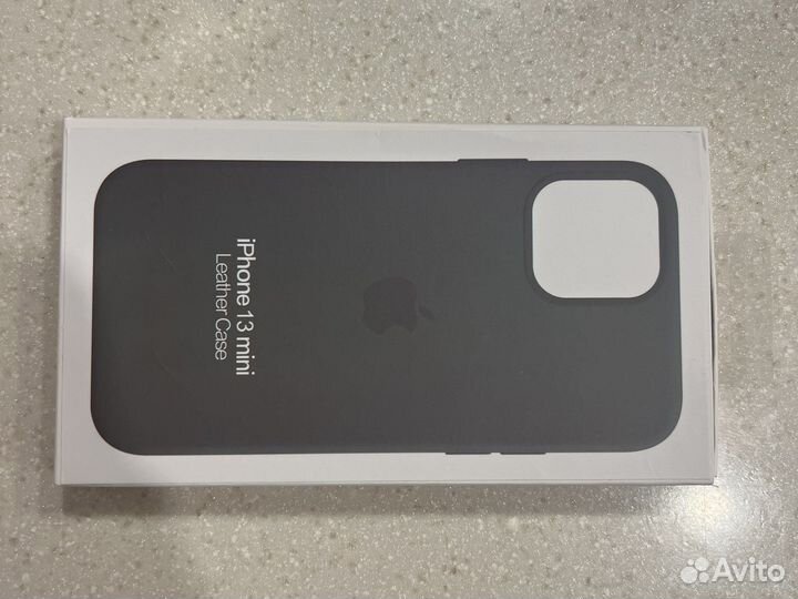 Чехол на iPhone 13 mini