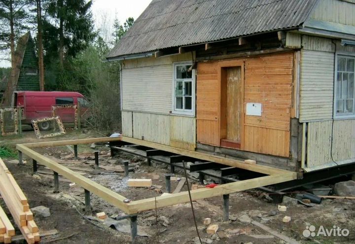Бригада строителей отделочников