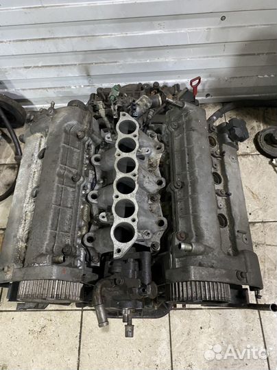 Двигатель с коробкой на Kia Magentis