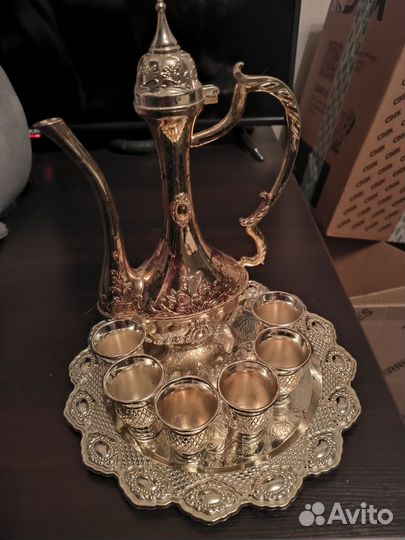 Кувшины и графины