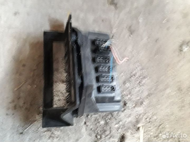 Монтажный блок ваз 2107