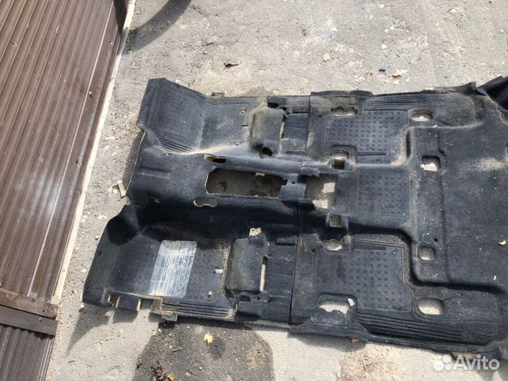 Обшивка пола land Rover Discovery 3