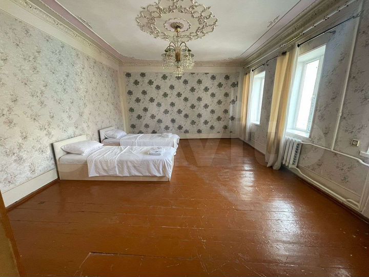 Дом 100 м² на участке 2 га