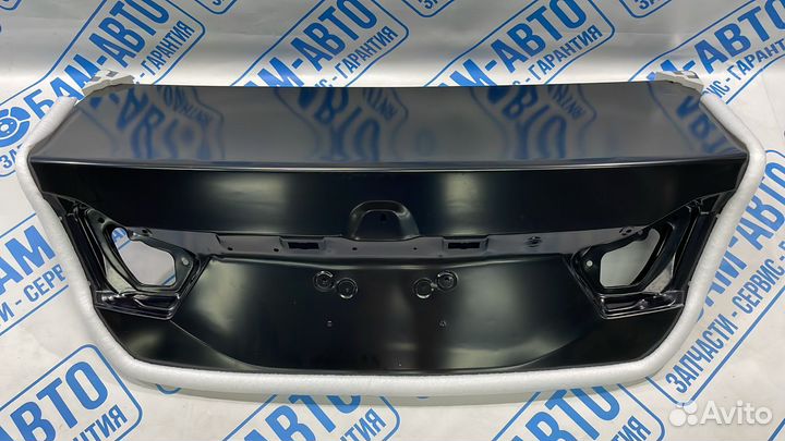 Крышка багажника Toyota Camry 7 XV50 (2011-2018)