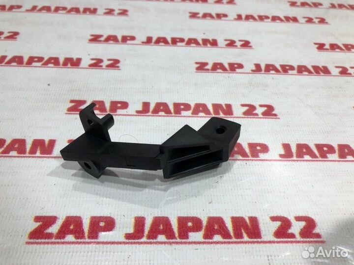 Крепление фары левое Lexus Rx330