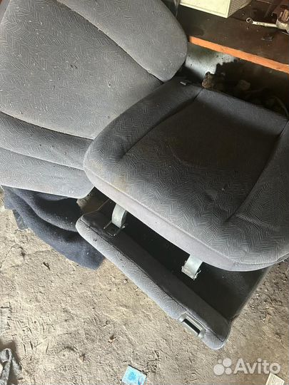 Заднее сидение Suzuki Liana