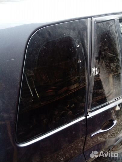 Стекло кузовное правое Ford Fusion