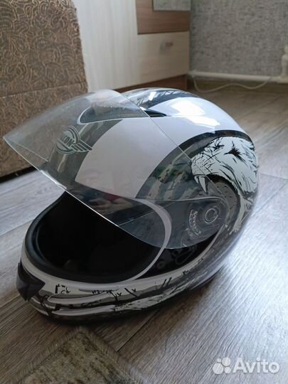 Мотоциклетный шлем falcon