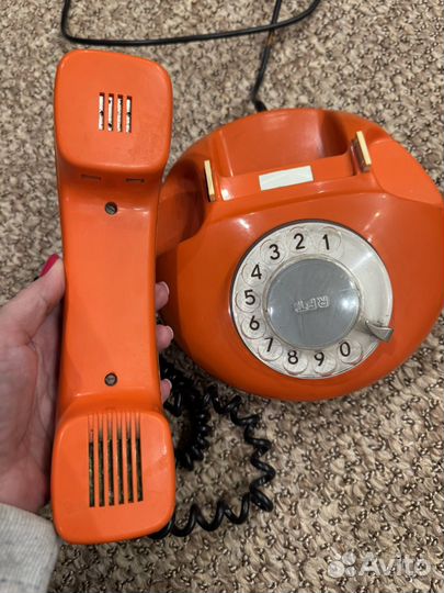 Старый телефон