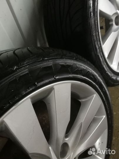 Maxxis MA-Z4S Victra 215/45 R17