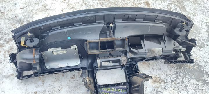 Торпедо Peugeot 406