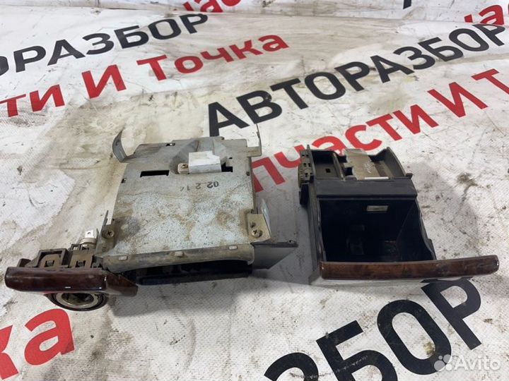 Пепельница Nissan Cefiro A33 VQ20 2002