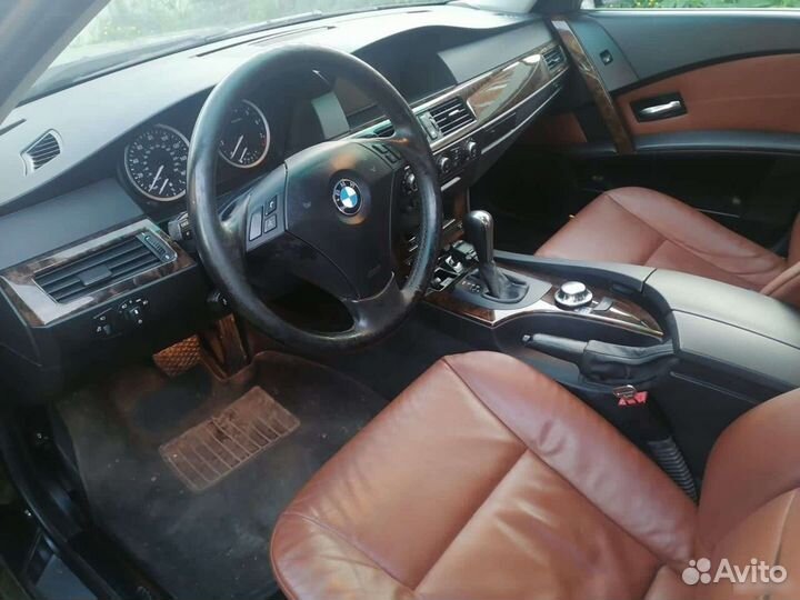 В разборе BMW 530 e60 M54B30, N52B30 Xdrive