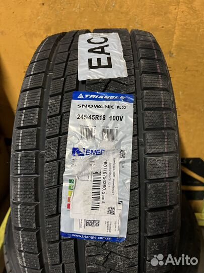 Triangle Snowlink PL02 245/45 R18