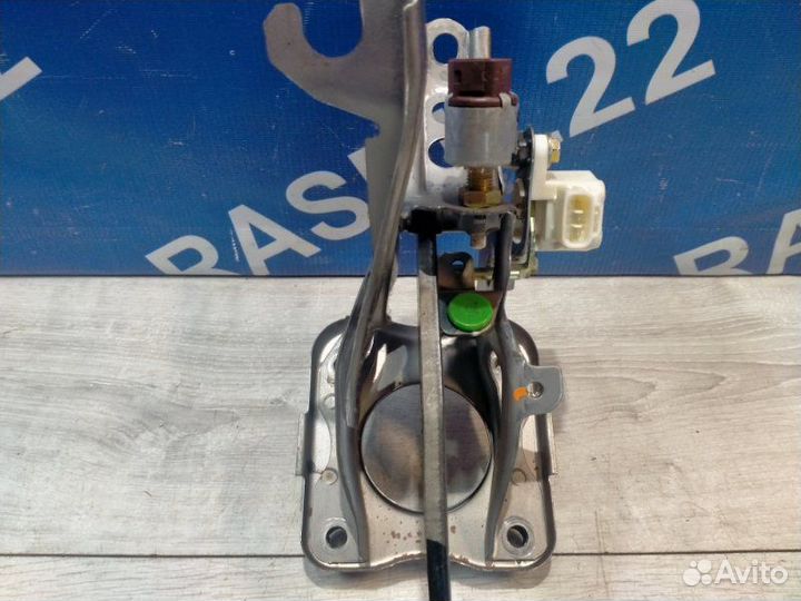 Педаль тормоза Toyota Chaser GX100 1GFE beams