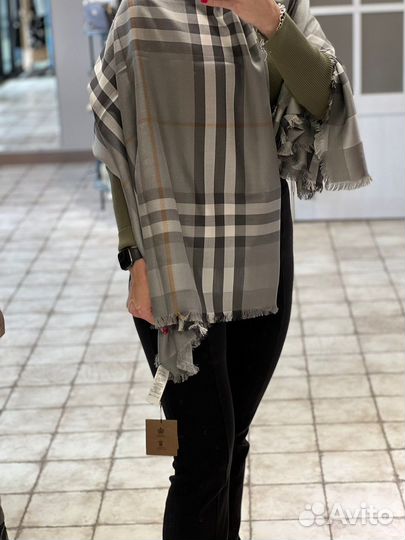 Палантин Burberry оригинал новый