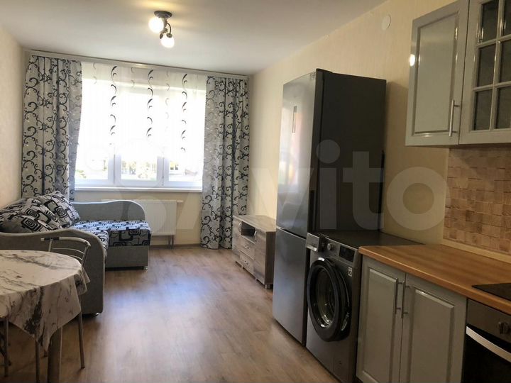 2-к. квартира, 38 м², 2/18 эт.