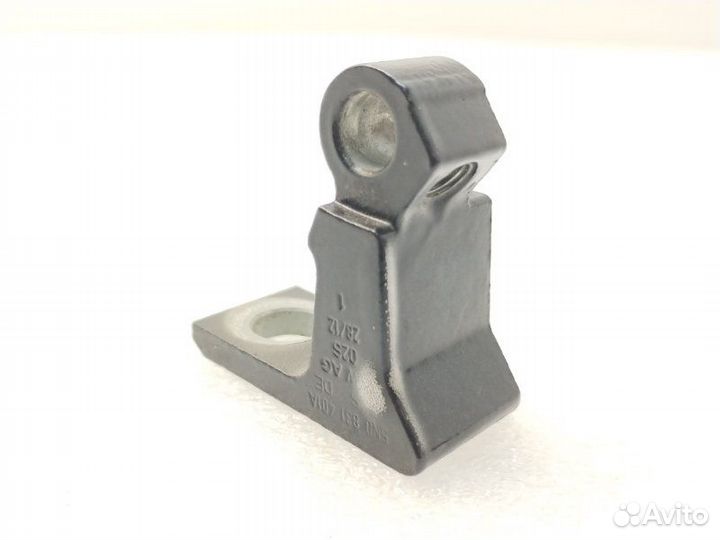 Петля двери передняя левая Volkswagen Tiguan 1 2.0