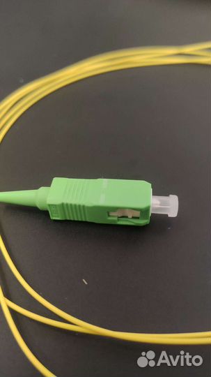 Пигтейл шос-SM/0.9 мм/125 SX-SC/APC-p/t -1.5 м