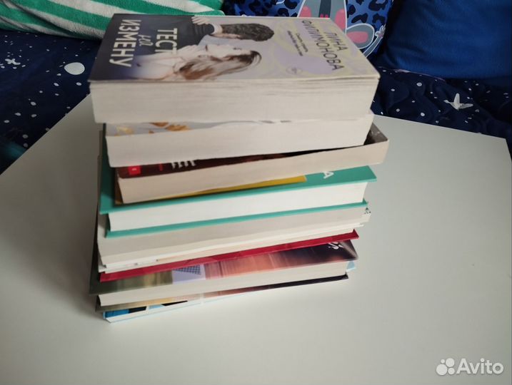 Книги триллеры, романы, современная литература