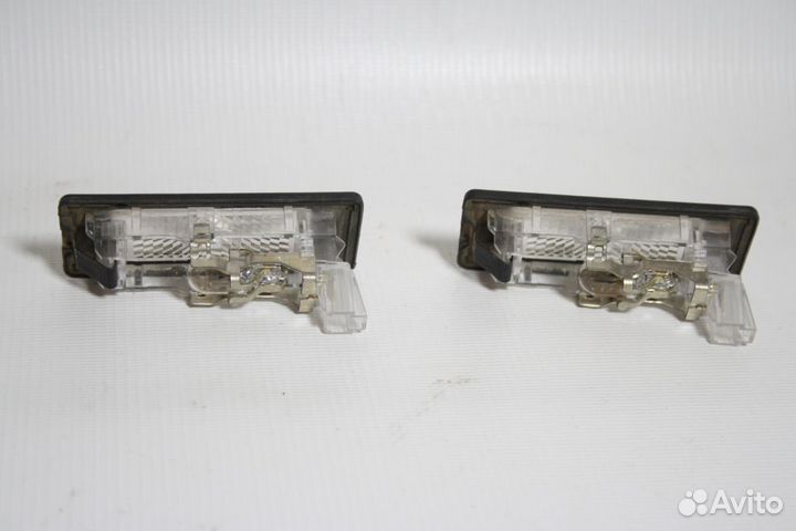 Фонарь подсветки номера Volkswagen Polo 5