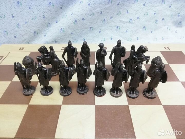 Шахматы старинные фигуры из олова