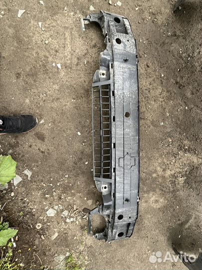 Бампер передний Volvo s80 2005 год