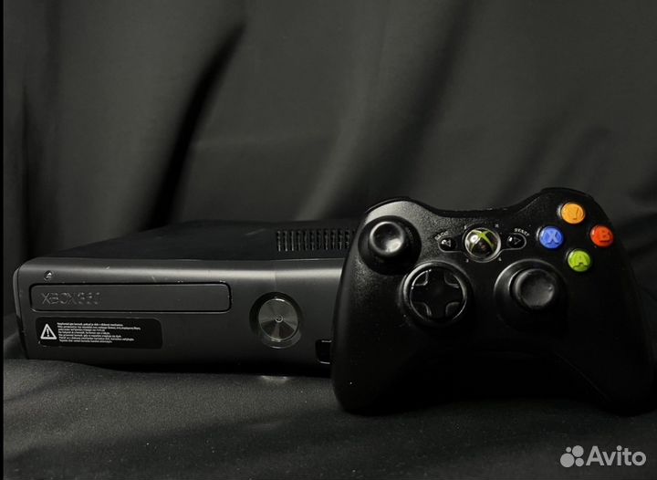 Xbox 360 Slim 1000 игр (Прошита)