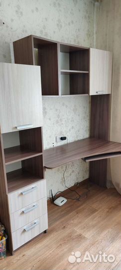 Письменный стол
