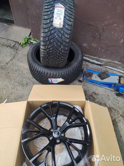 Зимние Колёса на ауди Q7 Q8 r21 5x112 285/45/21