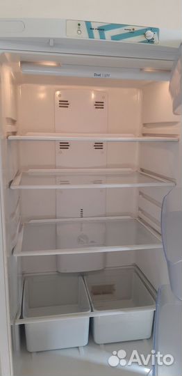 Холодильник indesit