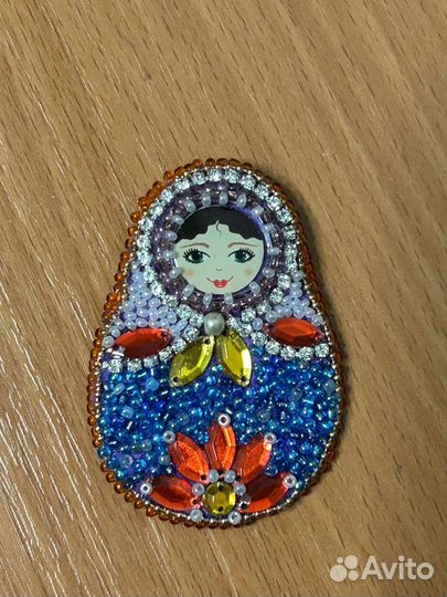 Брошь Матрешка