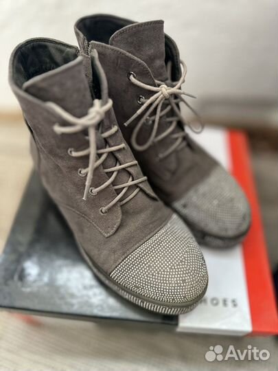 Ботинки женские зимние
