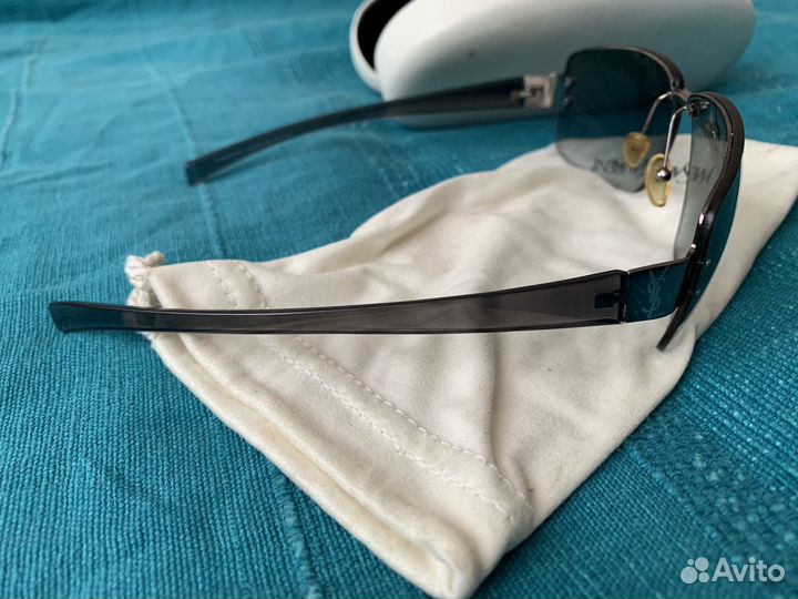 Солнечные очки YvesSaintLaurent