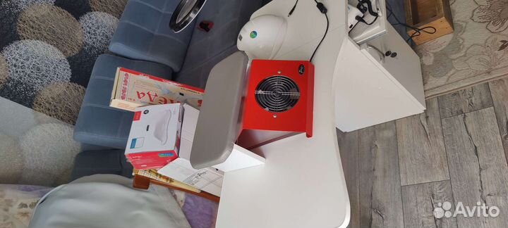 Маникюрный стол складной бу