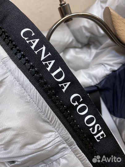 Пуховик Canada Goose Crofton