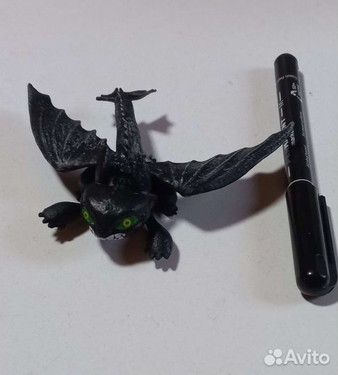 Игрушка дракон беззубик