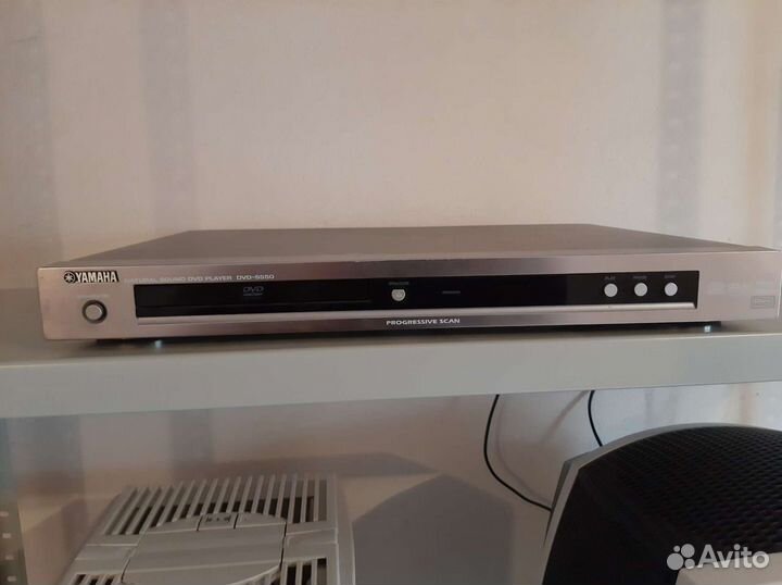 Yamaha Dvd S550