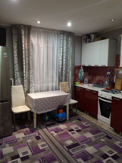 2-к. квартира, 42 м², 1/1 эт.