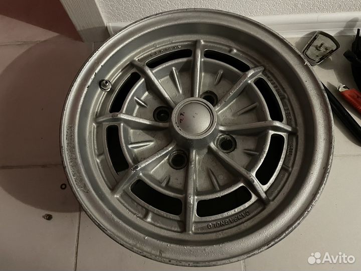 Диски Campagnolo Ragno r14 6j