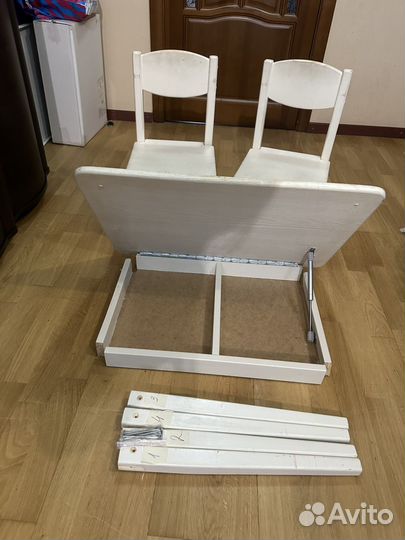 Детский столик и стульчик