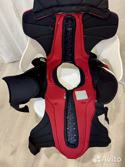 Нагрудник хоккейный sr ccm