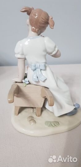 Фарфоровые статуэтки