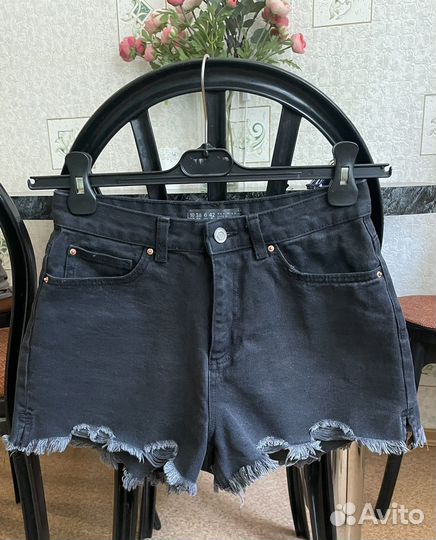 Джинсовые шорты