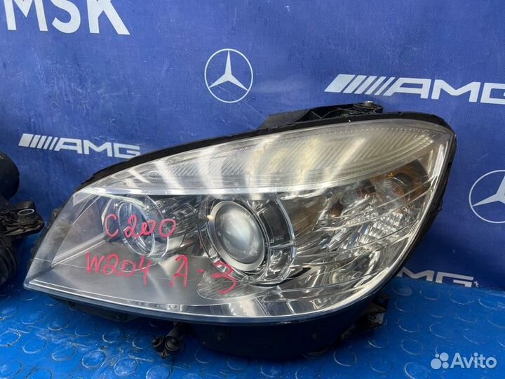 Фары комплект Mercedes C200 204 271.860 2010