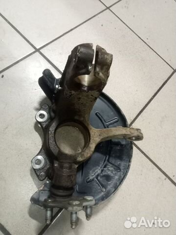 Кулак передний правый Фабия 2 рестайлинг