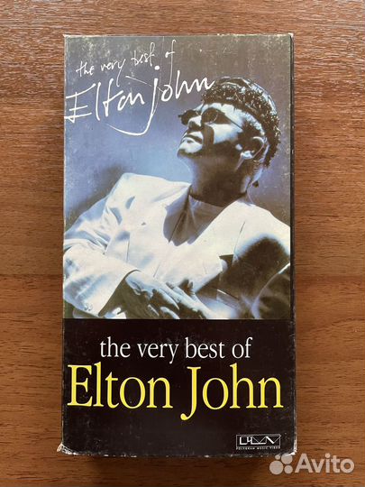 Видеокассеты VHS с записями и чистые