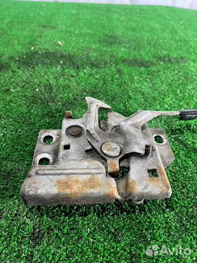 Замок капота Honda CR-V