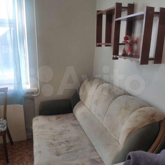 Комната 9 м² в 4-к., 1/3 эт.