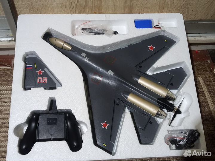 Самолёт SU-35